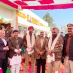नशा तस्करों के साथ मुठभेड़ में घायल हुए सिपाही सुखमिलाप सिंह को विधायक रमन अरोड़ा ने किया सम्मानित